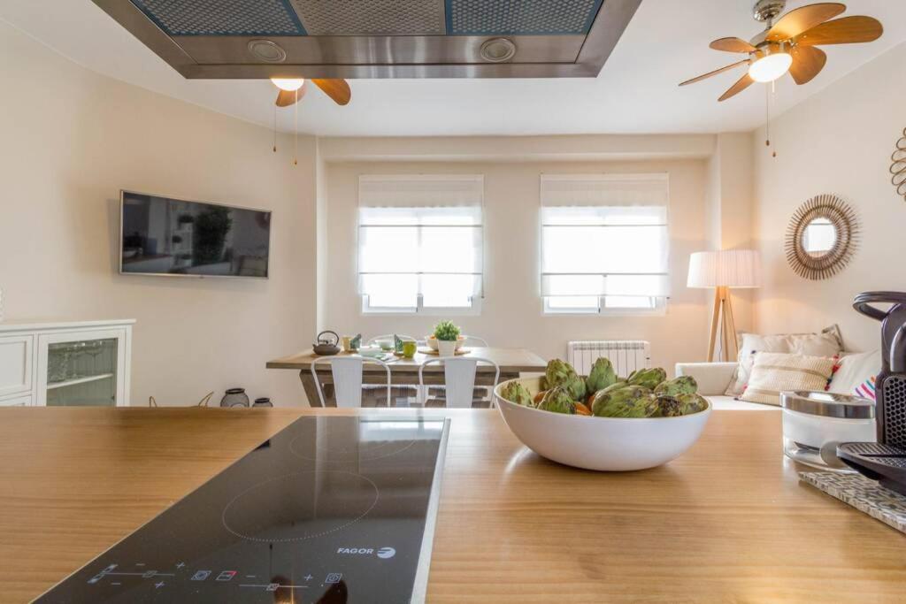 Cosy & Downtown Flat Valencia. Appartamento Esterno foto