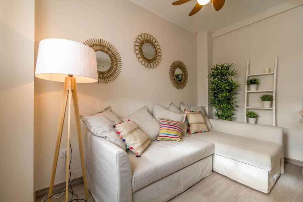 Cosy & Downtown Flat Valencia. Appartamento Esterno foto