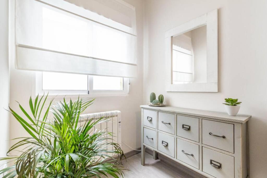 Cosy & Downtown Flat Valencia. Appartamento Esterno foto